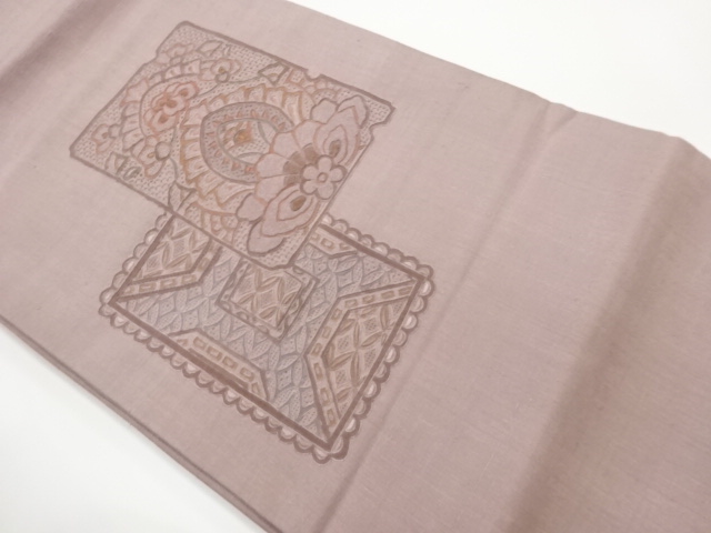 手織り紬汕頭相良刺繍花葉・抽象模様名古屋帯